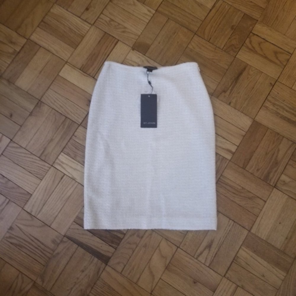 St. John cream knit skirt
